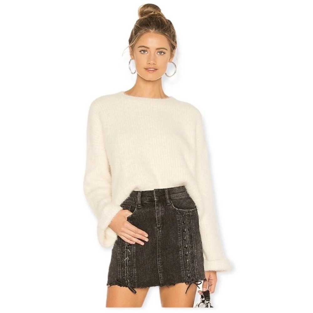 Superdown Revolve Jessie Fuzzy Off Eyelash Sweater Women XS Cuffed Sleeve Ivory